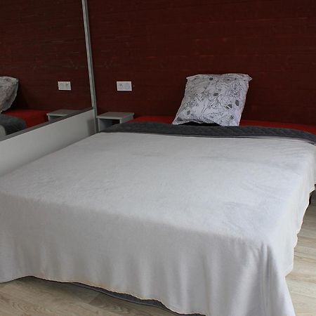 Chalet Pour 6, Domaine Avec Piscine Saint-Hilaire-de-Riez Kültér fotó