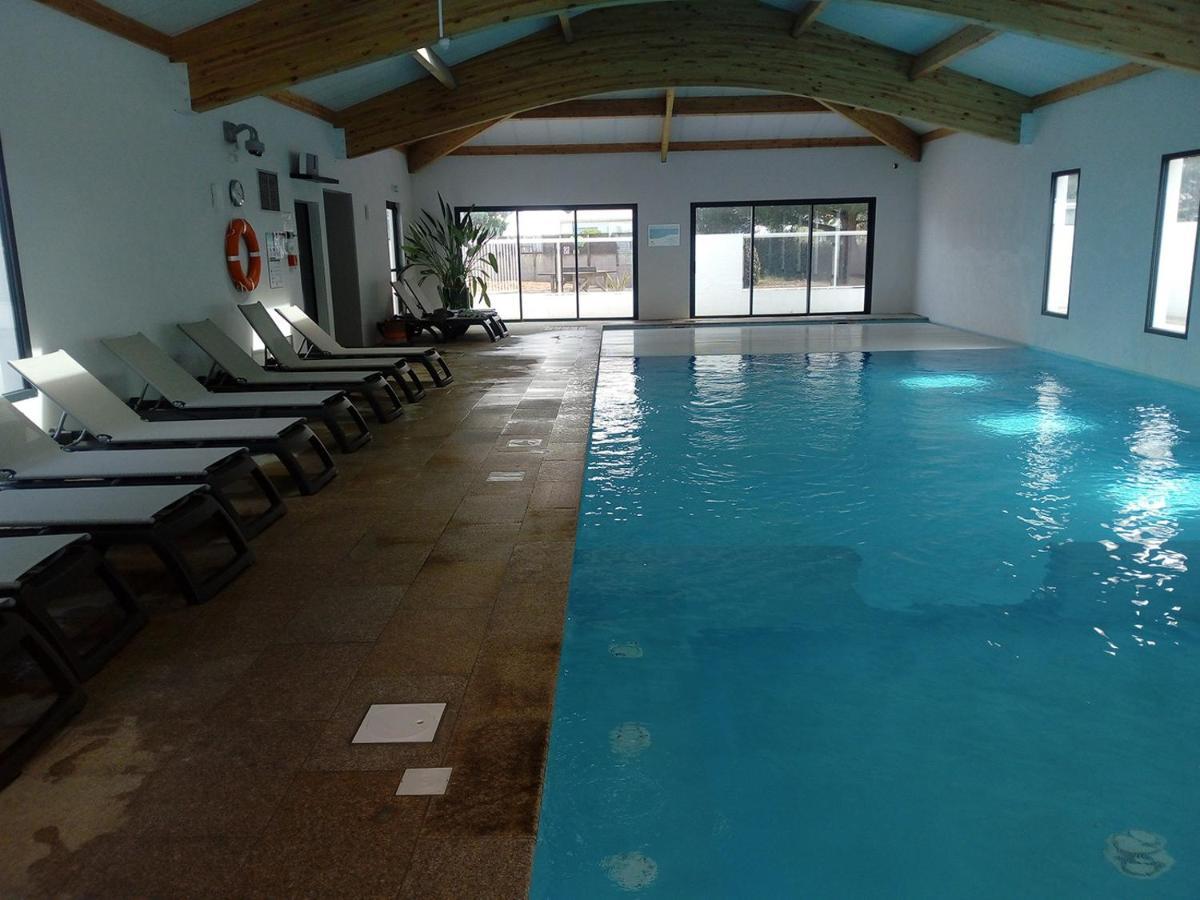 Chalet Pour 6, Domaine Avec Piscine Saint-Hilaire-de-Riez Kültér fotó