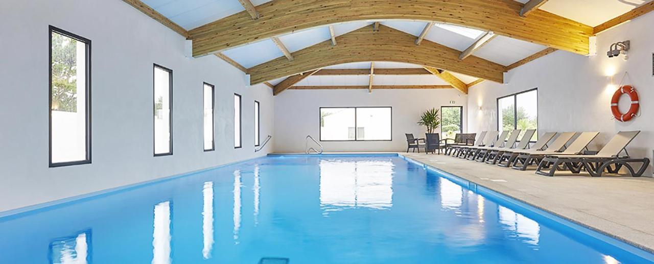 Chalet Pour 6, Domaine Avec Piscine Saint-Hilaire-de-Riez Kültér fotó