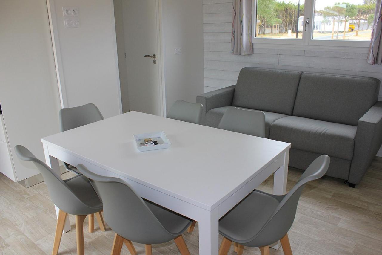 Chalet Pour 6, Domaine Avec Piscine Saint-Hilaire-de-Riez Kültér fotó